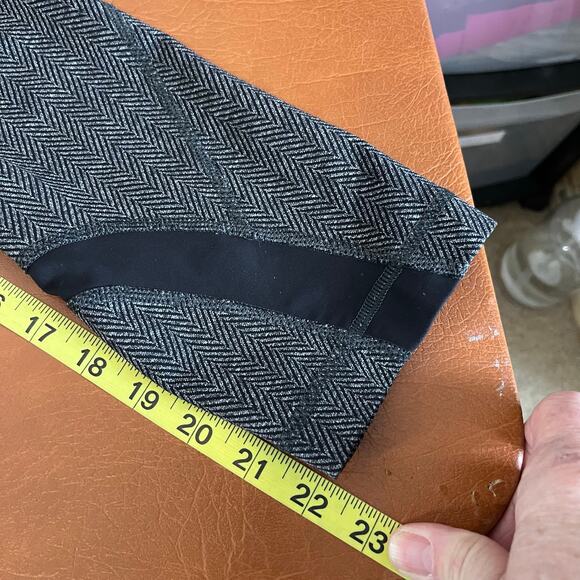 Lululemon Gray Run Inspire Crop Leggings Size 4 - Picture 11 of 11